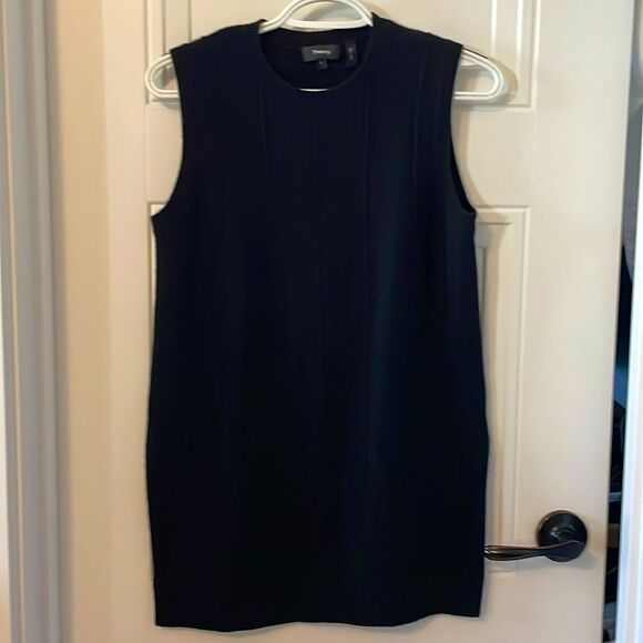 Theory Black Meenaly Cashmere Sweater - Picture 1 of 5